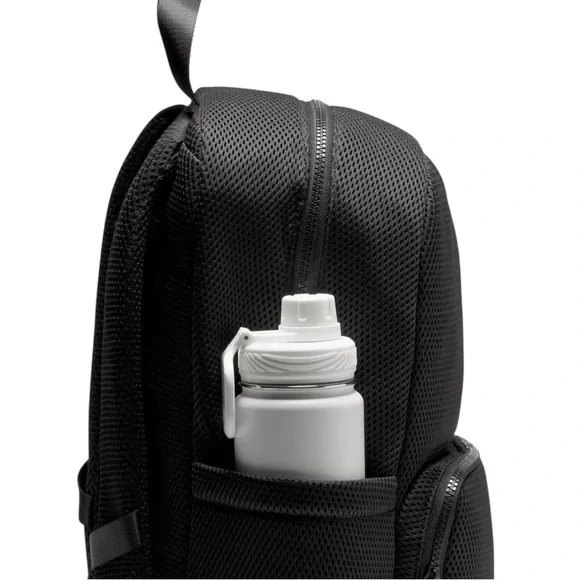 Lululemon Everywhere Backpack 22L Knit Mesh Black - Picture 4 of 8